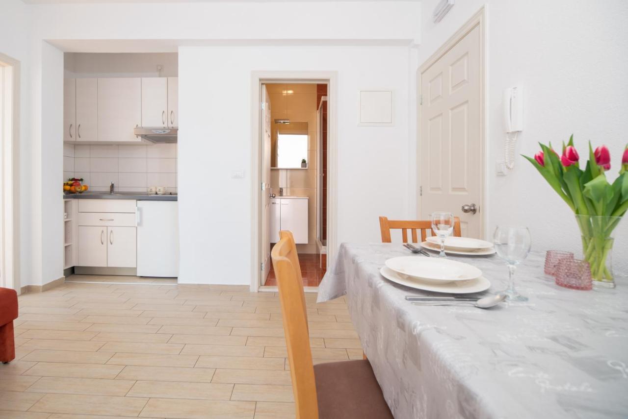 Villa Lelas Makarska Exterior photo